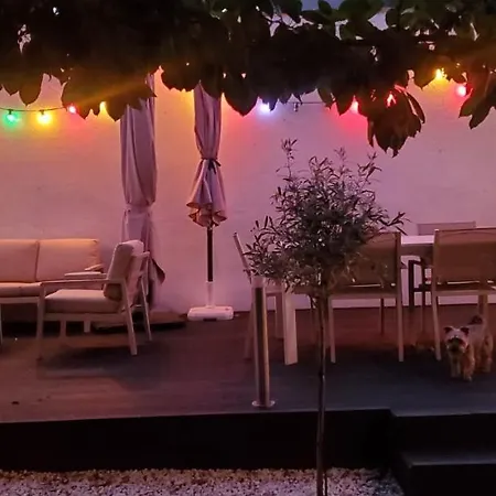 Chez Houria Pour 2 Personnes *